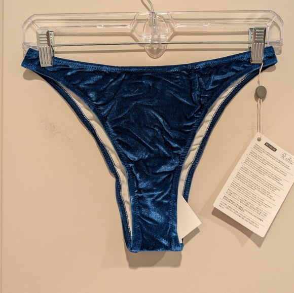 NWT SOLID & STRIPED Morgan Aqua Blue Velvet Cheeky Bikini Bottoms Medium - Picture 1 of 6